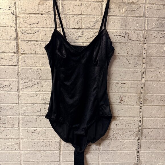 Black Shapewear Bodysuit w/ Adjustable Straps & Hook Closure โ Sleek Sculpting - Picture 2 of 9